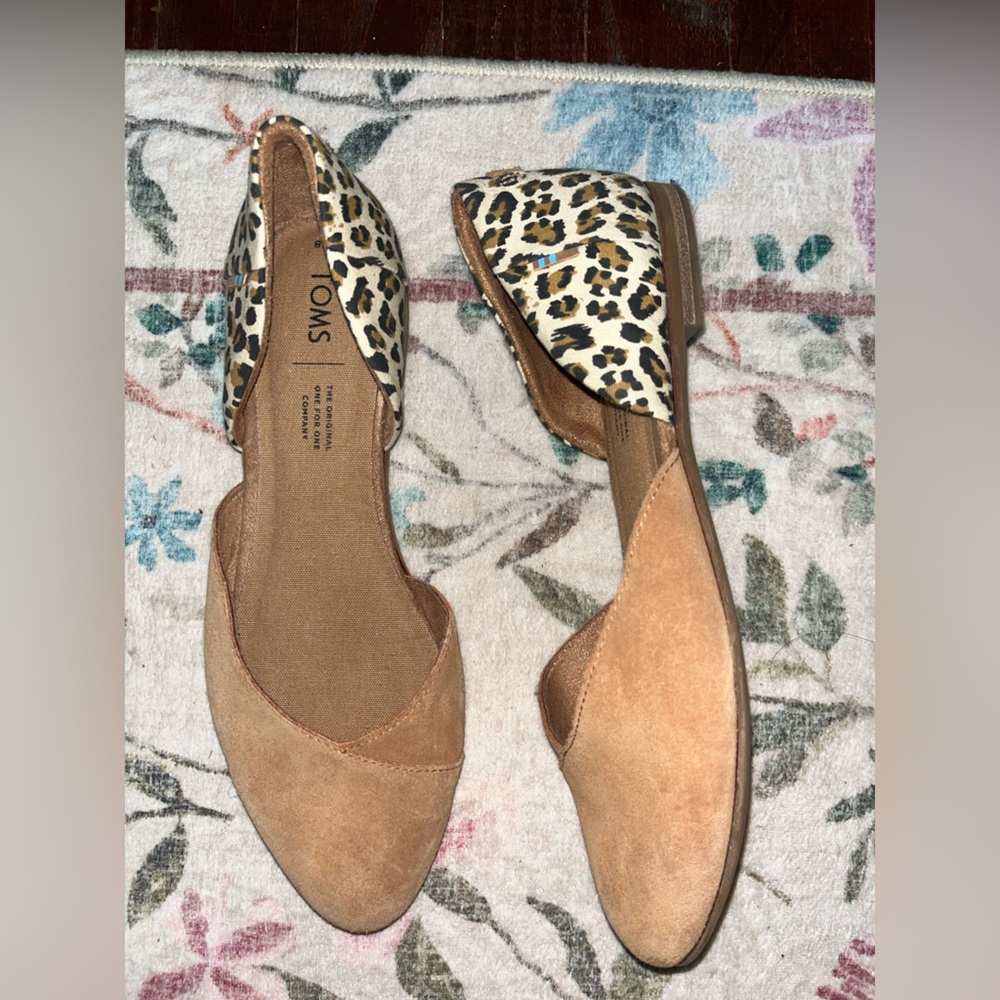 TOMS Women's Brown and Leopard Print Flats